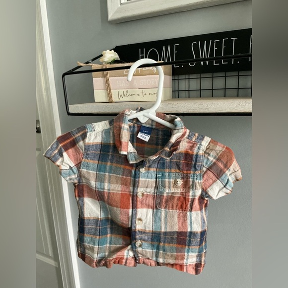 Old Navy Blue and Orange Button Down Shirt - Picture 2 of 3